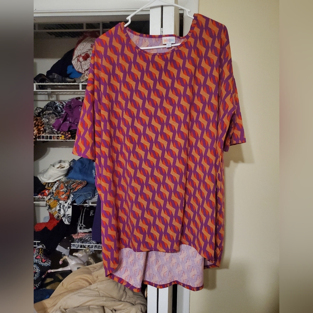 Lularoe NWOT size xl Irma